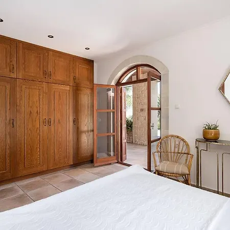 Aloni House - Spacious Secluded With Pool, Up To 10 Guests 빌라 Kournás