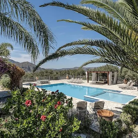 빌라 Aloni House - Spacious Secluded With Pool, Up To 10 Guests Kournás