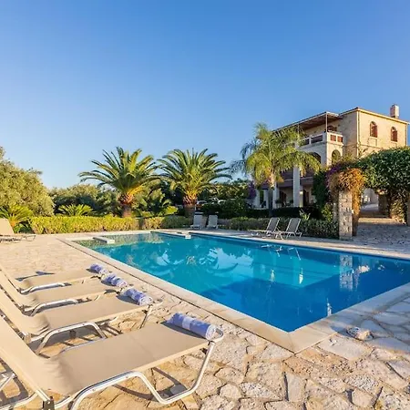 빌라 Aloni House - Spacious Secluded With Pool, Up To 10 Guests